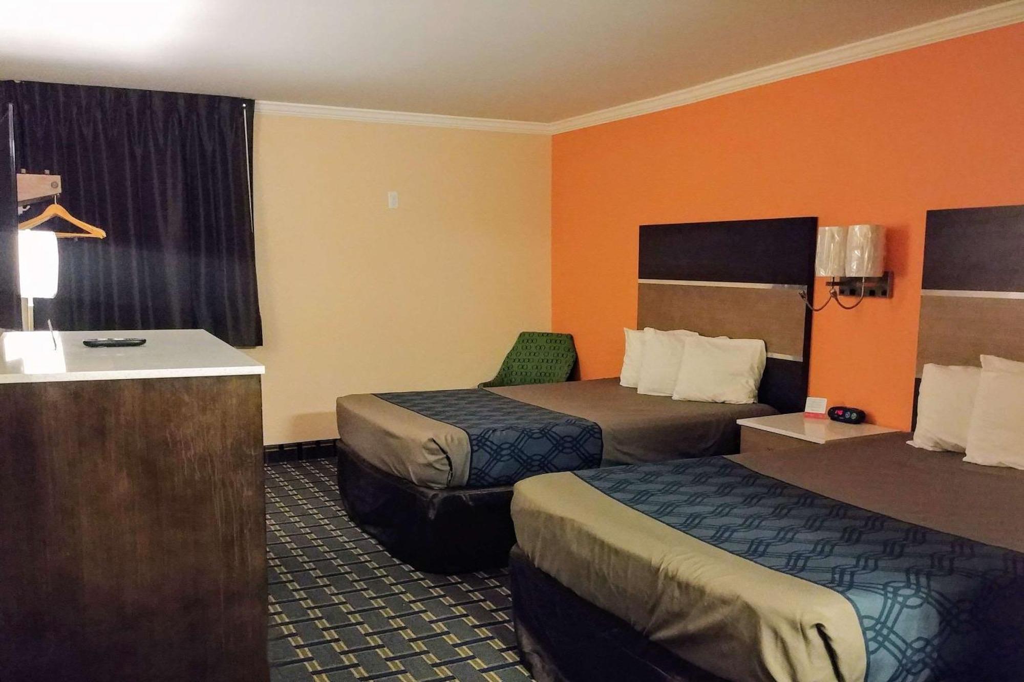 Econo Lodge Milldale - סאות'ינגטון מראה חיצוני תמונה
